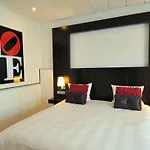 Hotel Der Valk Den Haag 4*