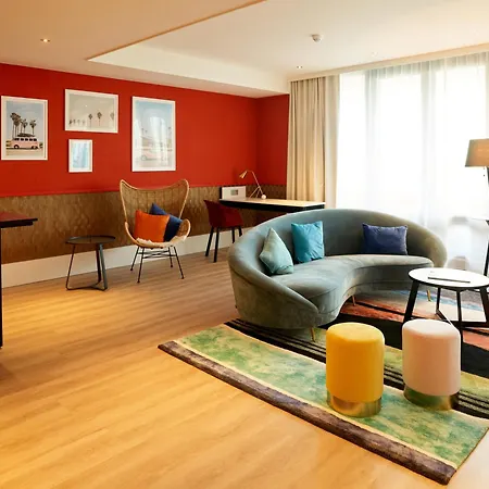 Der Valk Den Haag 호텔 4*