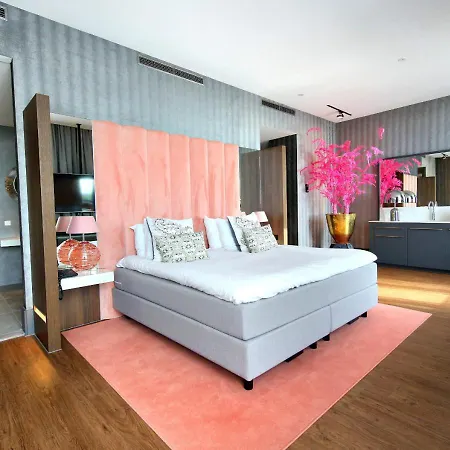 מלון Der Valk Den Haag 4*