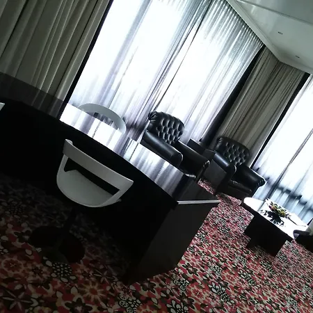 Hotel Der Valk Den Haag 4*