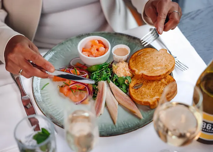 Hotel Der Valk Den Haag 4*