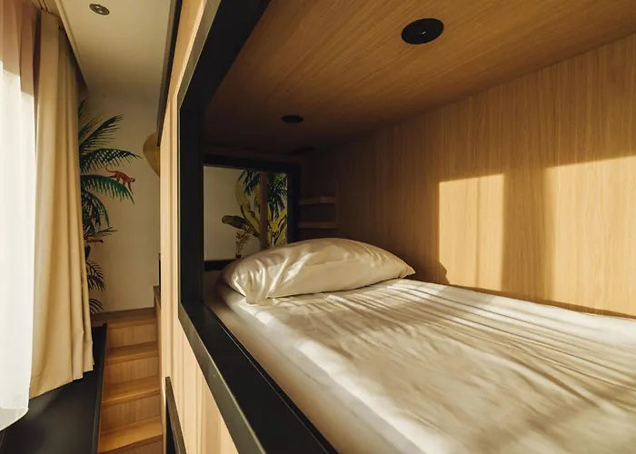 Der Valk Den Haag 4*