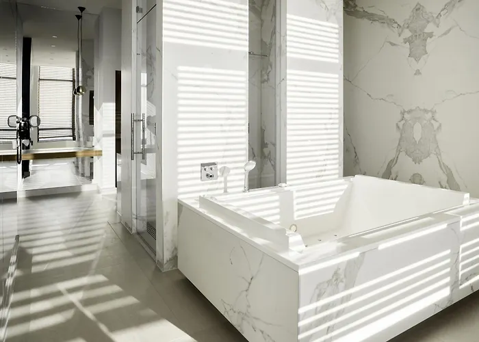 Hotel Der Valk Den Haag 4*