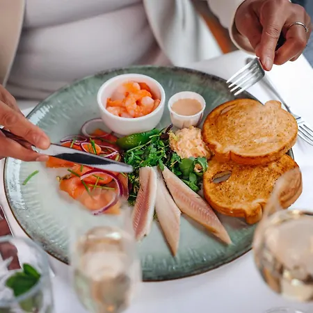 酒店 丹哈格凡德瓦克酒店 4*